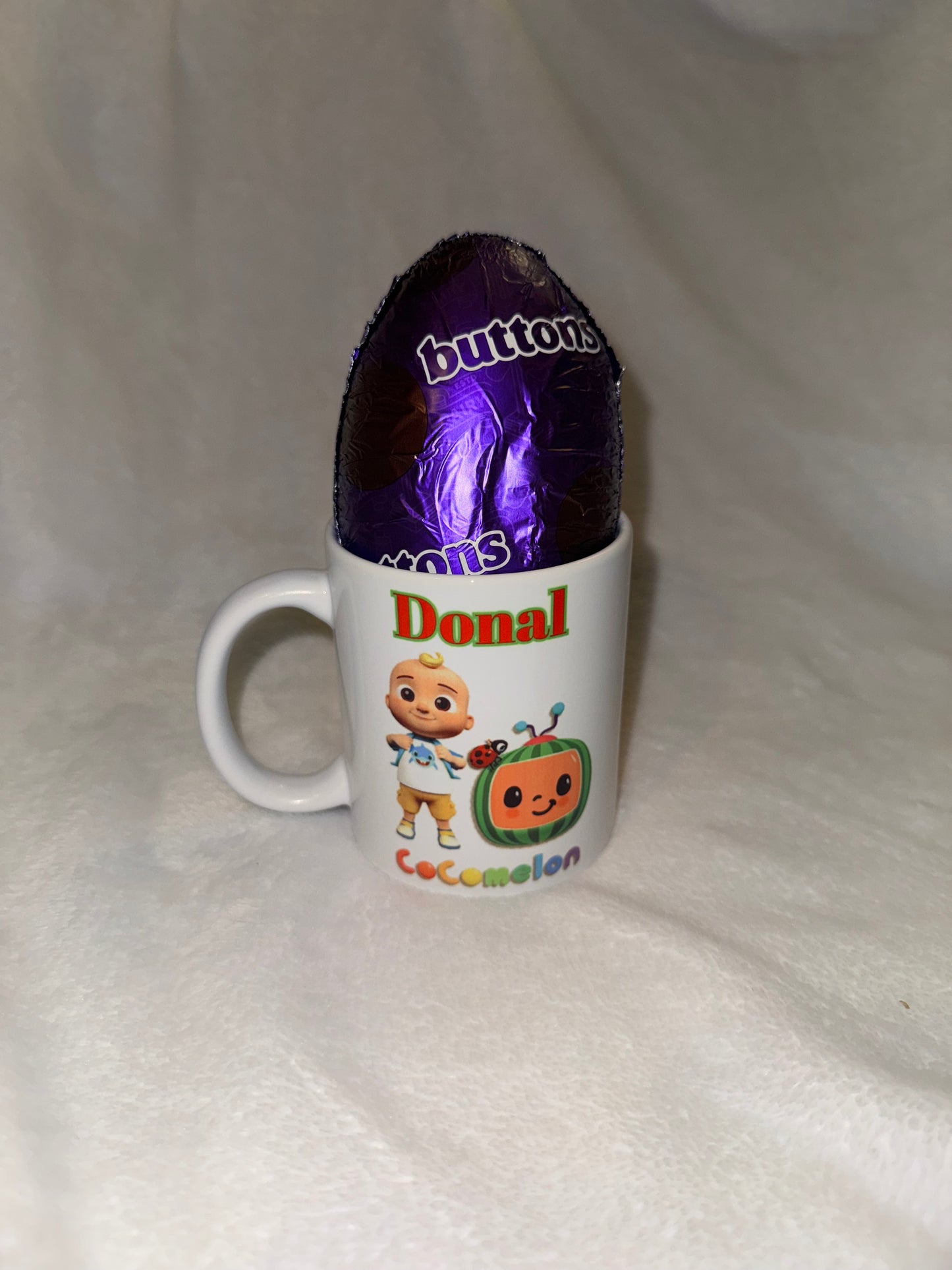 Themed easter egg in a mug